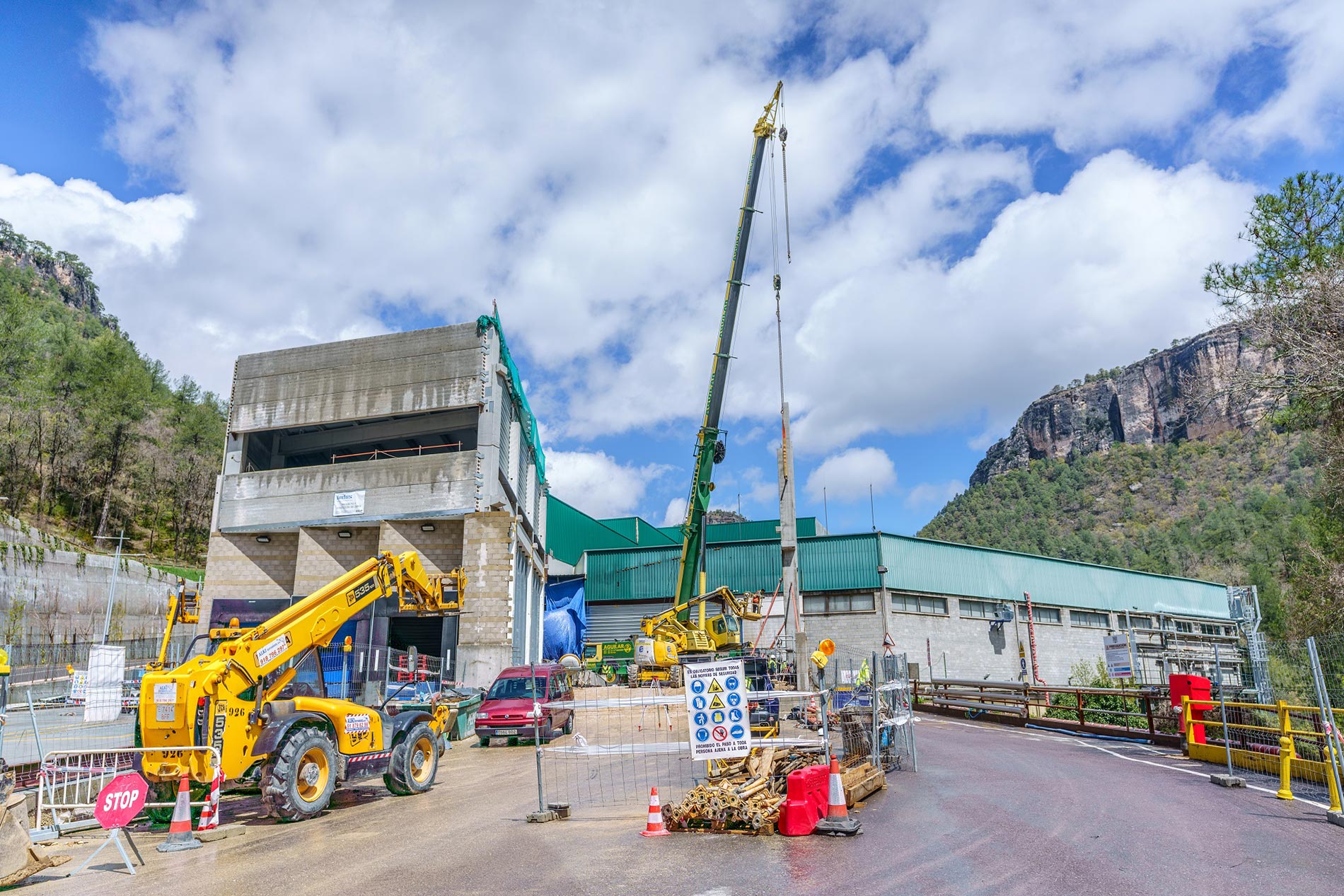 Solan-de-cabras-07-construcciones-reinosa-obra-civil-ingenieria-solvencia-proyectos-de-gran-nivel